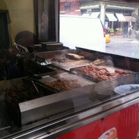 4/18/2012にNorbert H.がRafiqi&#39;s Halal Foodで撮った写真