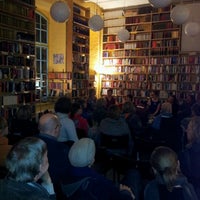 Photo taken at Berliner Büchertisch by danilola on 3/29/2012
