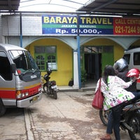 Photo taken at Baraya Travel by MUST WD HANDSOME on 7/25/2012