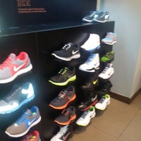 nike store linking road