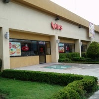 Photo taken at Vips by Carlos A. on 8/10/2012