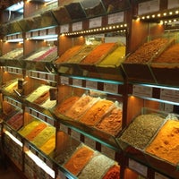 Foto diambil di Ucuzcular Baharat - Ucuzcular Spices oleh Ceren Y. pada 7/21/2012