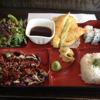 Photo prise au Maru Maki Sushi par LCTosaya le4/30/2012