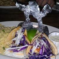 รูปภาพถ่ายที่ Sharky&amp;#39;s American Grill โดย Stacey L. เมื่อ 8/30/2012
