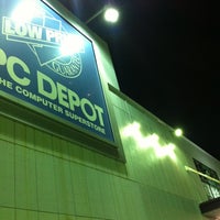 Photo taken at PC DEPOT 三島店 by Tsuyoshi N. on 3/12/2012
