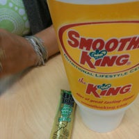รูปภาพถ่ายที่ Smoothie King โดย Paparicio เมื่อ 7/21/2012