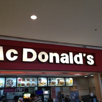 Photo taken at McDonald&amp;#39;s by Ricardo M. on 7/25/2012