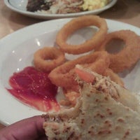 Photo taken at IHOP by Sapphire C. on 2/12/2012