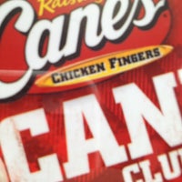 Foto diambil di Raising Cane&amp;#39;s Chicken Fingers oleh Mark S. pada 6/16/2012