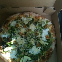 Снимок сделан в Bono Pizza пользователем Kate D. 6/2/2012