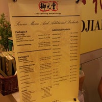 Photo taken at Yuyuantang Reflexology by Cluelinary on 8/26/2012