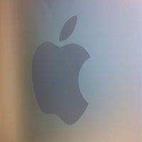 8/2/2012에 mattia m.님이 infotron - Apple Premium Reseller에서 찍은 사진