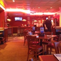 5/1/2012 tarihinde Chet S.ziyaretçi tarafından Red Hot &amp;amp; Blue  -  Barbecue, Burgers &amp;amp; Blues'de çekilen fotoğraf