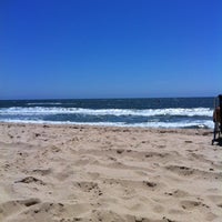 Foto tomada en The Ocean Dunes  por Meghan K. el 6/16/2012