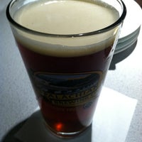 6/29/2012 tarihinde Andy M.ziyaretçi tarafından Appalachian Brewing Company'de çekilen fotoğraf
