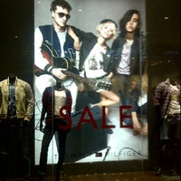Tommy Hilfiger Central Park - Clothing Store in Jakarta