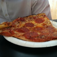 Photo taken at Upper Crust Pizzeria by Hanny on 8/28/2012