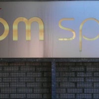 Foto tirada no(a) Om Day Spa por Lynnette J. em 5/3/2012