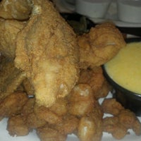 Photo taken at Blackbeard&amp;#39;s Seafood &amp;amp; BBQ by Tamaria L. on 7/20/2012