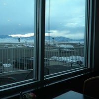 Photo taken at Runway Grill by Jaclyn v. on 2/17/2012