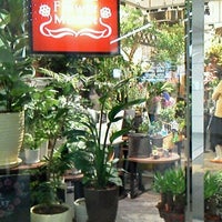 青山フラワーマーケット マルイなんば店 1 Tip From 29 Visitors
