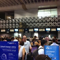 Photo taken at Check-in KLM by Alexandre M. on 3/4/2012