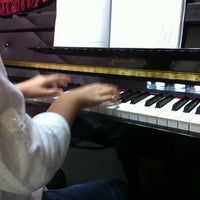 Photo taken at โรงเรียนศุภนิจการดนตรี by Suwipa P. on 4/19/2012