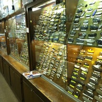 2/17/2012にMark S.がNagels Gun Shopで撮った写真