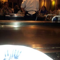 Foto tirada no(a) Okinawa Grillhouse and Sushi Bar por Jeremy A. em 3/25/2012