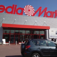 รูปภาพถ่ายที่ MediaMarkt โดย Dirk B. เมื่อ 4/14/2012