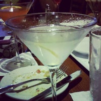 Das Foto wurde bei fiVe Martini Bar von Alison M. am 7/27/2012 aufgenommen