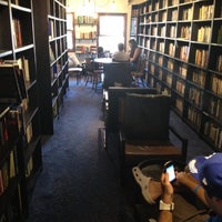 3/11/2012にLaura C.がAmpersand on Crown Cafe Bar &amp;amp; Bookstoreで撮った写真