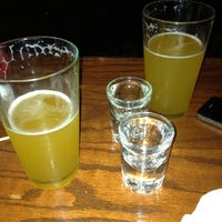 Photo taken at Indian Wells Tavern by Pìpo G. on 5/15/2012