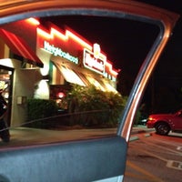 Photo taken at Applebee&#39;s Grill + Bar by Mark R. on 5/25/2012