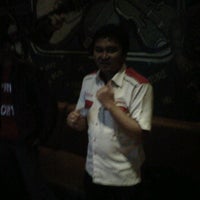 Photo taken at Vibe Family Karaoke by Youdie T. on 2/29/2012