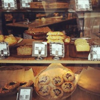 4/13/2012 tarihinde Amanda B.ziyaretçi tarafından Tula Gluten Free Bakery Cafe'de çekilen fotoğraf