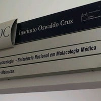 Photo taken at Laboratório de Referência Nacional em Malacologia Médica by Pablo C. on 2/9/2012
