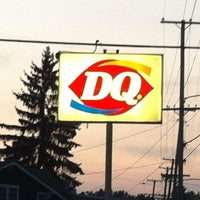Photo taken at Dairy Queen by James R. on 8/15/2012