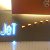 รูปภาพถ่ายที่ Jet โดย Mjer I. เมื่อ 4/13/2012