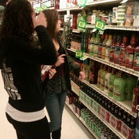 Giant Food Store - 1540 Cowpath Rd