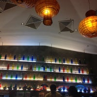 Photo taken at Fish &amp;amp; Co. by ChewLeng B. on 3/1/2012