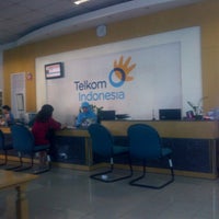 Review Telkom STO Manyar