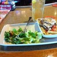 Photo taken at Applebee&amp;#39;s Grill + Bar by 👹Christian R. on 6/20/2012