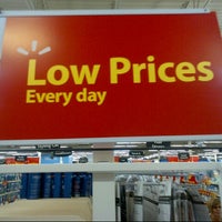 Photo taken at Walmart Supercentre by Jeffrey B. on 7/29/2012