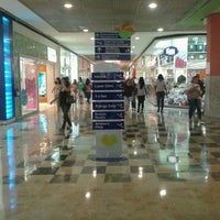 3/20/2012 tarihinde Renata Alcântaraziyaretçi tarafından Shopping Center Penha'de çekilen fotoğraf