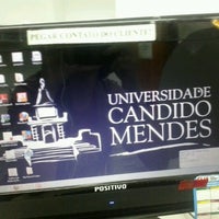Photo taken at Universidade Cândido Mendes (Ucam) by Thamirys M. on 8/31/2012