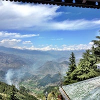 Photo taken at Hotel Mount View Dalhousie by Umesh G. on 4/5/2012