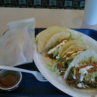 Снимок сделан в Cilantro Southwest Grill пользователем Terrence 8/23/2012