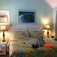 Foto tomada en Seascape Tropical Inn  por SPike el 8/31/2012
