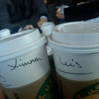 Foto scattata a Starbucks da Ximena C. il 8/2/2012
